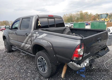 2013 Toyota Tacoma Prerunner V6 z USA, uszkodzony, nr VIN 5TFJU4GN5DX034126